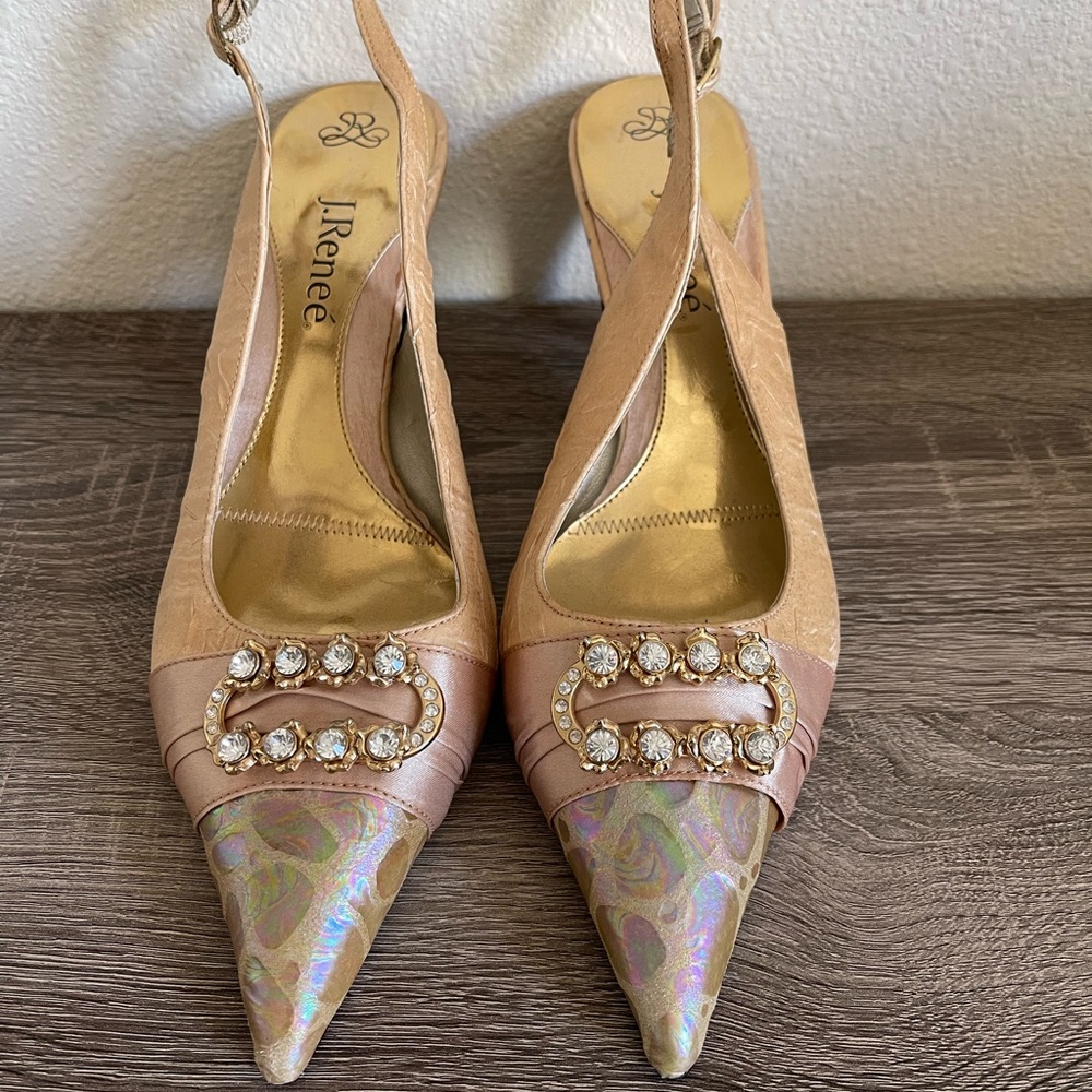 K. Renee Gold Kitten Heels Gorgeous